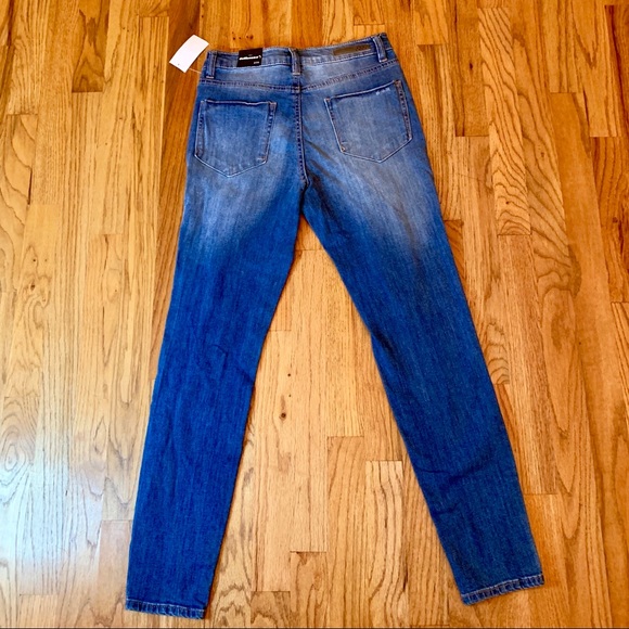 Dollhouse Sequin-Patch Skinny Jeans - Picture 7 of 8